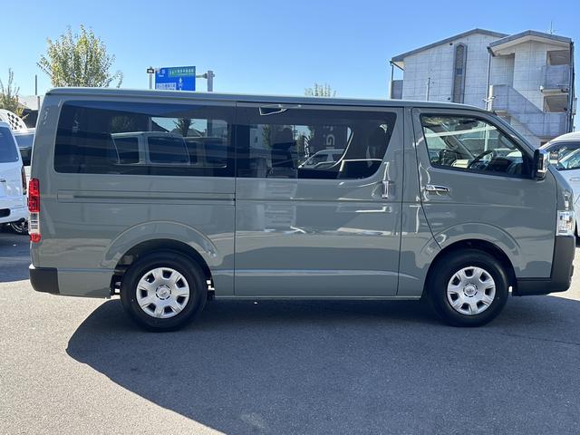 ハイエースバン ロングスーパーGL アースカラーパッケージ/両側パワースライドドア/パノラミックビューモニター/トヨタセーフティセンス/LEDヘッドライト/AV100Vアクセサリー/純正フロアマット/スマートキー/プッシュスタート(23枚目)