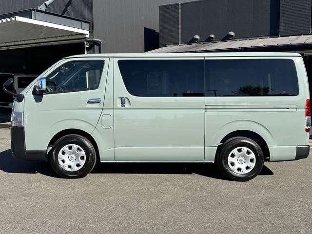 ハイエースバン ロングスーパーGL アースカラーパッケージ/両側パワースライドドア/パノラミックビューモニター/トヨタセーフティセンス/LEDヘッドライト/AV100Vアクセサリー/純正フロアマット/スマートキー/プッシュスタート(24枚目)