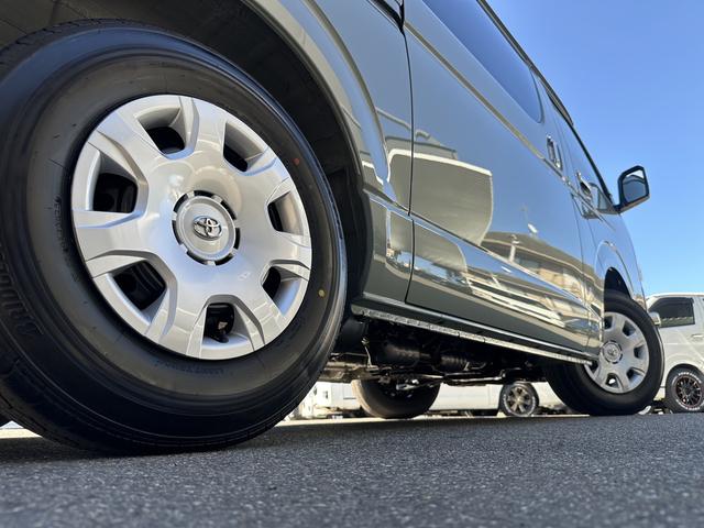 ハイエースバン ロングスーパーGL アースカラーパッケージ/両側パワースライドドア/パノラミックビューモニター/トヨタセーフティセンス/LEDヘッドライト/AV100Vアクセサリー/純正フロアマット/スマートキー/プッシュスタート(27枚目)