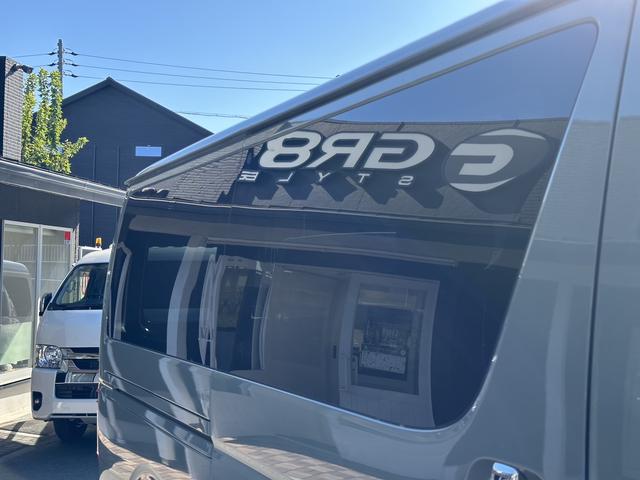 ハイエースバン ロングスーパーGL アースカラーパッケージ/両側パワースライドドア/パノラミックビューモニター/トヨタセーフティセンス/LEDヘッドライト/AV100Vアクセサリー/純正フロアマット/スマートキー/プッシュスタート(33枚目)