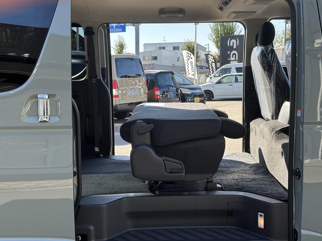 ハイエースバン ロングスーパーGL アースカラーパッケージ/両側パワースライドドア/パノラミックビューモニター/トヨタセーフティセンス/LEDヘッドライト/AV100Vアクセサリー/純正フロアマット/スマートキー/プッシュスタート(52枚目)