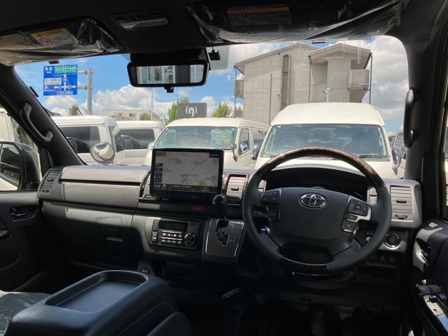 ハイエースバン スーパーＧＬ　ダークプライムＩＩ　未登録新車／モデリスタエアロ／ＧＲ８オリジナルテールランプ／ＢＩＧ－Ｘ／フリップダウンモニター／床張／ベッド（15枚目）