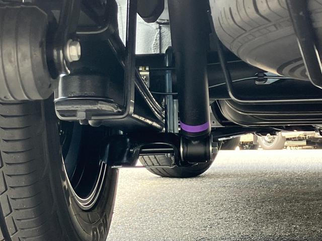 ハイエースバン スーパーＧＬ　ダークプライムＩＩ　未登録新車／モデリスタエアロ／ＧＲ８オリジナルテールランプ／ＢＩＧ－Ｘ／フリップダウンモニター／床張／ベッド（22枚目）