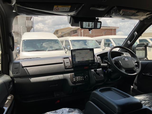 ハイエースバン スーパーＧＬ　ダークプライムＩＩ　未登録新車／モデリスタエアロ／ＧＲ８オリジナルテールランプ／ＢＩＧ－Ｘ／フリップダウンモニター／床張／ベッド（54枚目）