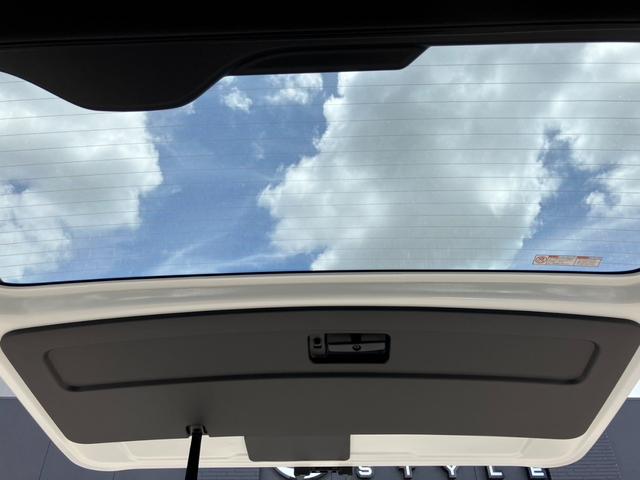 ハイエースバン スーパーＧＬ　ダークプライムＩＩ　未登録新車／モデリスタエアロ／ＧＲ８オリジナルテールランプ／ＢＩＧ－Ｘ／フリップダウンモニター／床張／ベッド（63枚目）