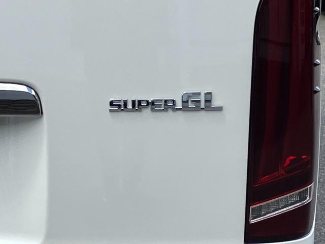 ハイエースバン スーパーＧＬ　ダークプライムＩＩ　未登録新車／モデリスタエアロ／ＧＲ８オリジナルテールランプ／ＢＩＧ－Ｘ／フリップダウンモニター／床張／ベッド（79枚目）