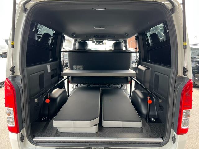 ハイエースバン スーパーＧＬ　ダークプライムＩＩ　４ＷＤ／アルパインＢＩＧ－Ｘナビ／１６インチアルミホイール／（20枚目）