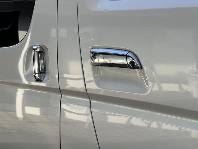 ハイエースバン スーパーＧＬ　ダークプライムＩＩ　４ＷＤ／アルパインＢＩＧ－Ｘナビ／１６インチアルミホイール／（31枚目）