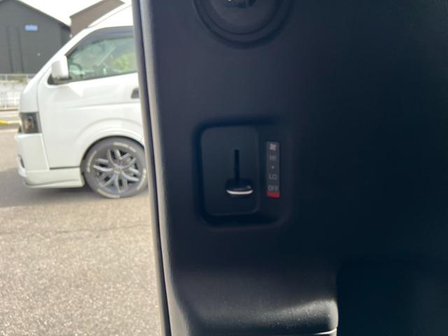 ハイエースバン スーパーＧＬ　ダークプライムＩＩ　４ＷＤ／アルパインＢＩＧ－Ｘナビ／１６インチアルミホイール／（49枚目）