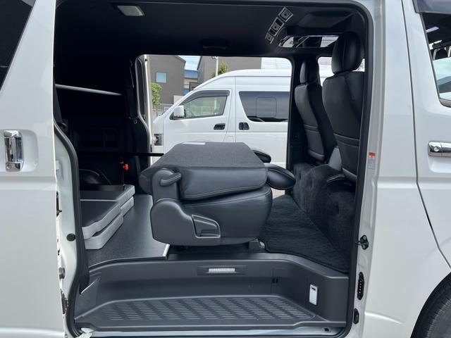 ハイエースバン スーパーＧＬ　ダークプライムＩＩ　４ＷＤ／アルパインＢＩＧ－Ｘナビ／１６インチアルミホイール／（52枚目）