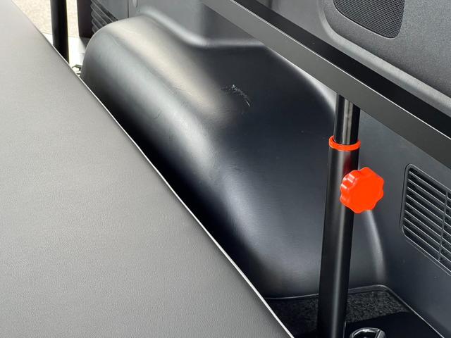 ハイエースバン スーパーＧＬ　ダークプライムＩＩ　４ＷＤ／アルパインＢＩＧ－Ｘナビ／１６インチアルミホイール／（55枚目）