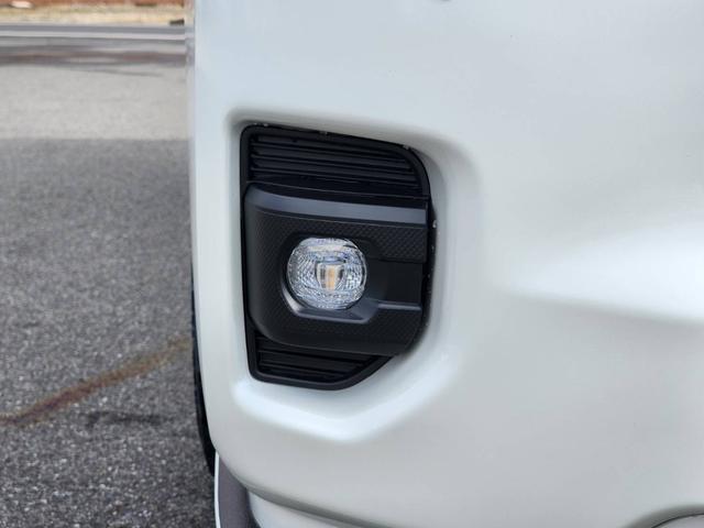 ハイエースワゴン GL 登録済未使用車/メモリーナビTV/HDMIポート/フリップダウンモニター/デジタルインナーM/パノラミックビューM/パワスラ/GR8フルエアロ/17inアルミ/ラプター塗装オーバーフェンダー/ベッド(28枚目)