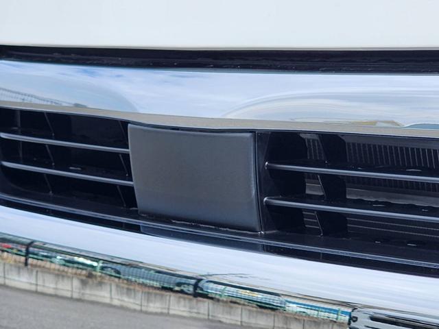 ハイエースワゴン GL 登録済未使用車/メモリーナビTV/HDMIポート/フリップダウンモニター/デジタルインナーM/パノラミックビューM/パワスラ/GR8フルエアロ/17inアルミ/ラプター塗装オーバーフェンダー/ベッド(30枚目)