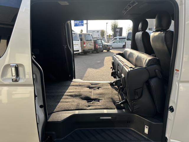 ハイエースバン スーパーＧＬ　ダークプライムＩＩ　ローダウン／１ナンバー／ＥＳＳＥＸフロントバンパー／１８インチアルミホイール／バッドフェイス／ドアミラーウインカー／ＧＲ８コンソール／シートカバー／両側パワースライドドア／ヴァレンティテール／（55枚目）