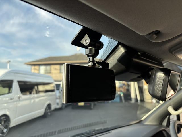 ハイエースバン ＤＸ　ＧＬパッケージ　ローダウン／ハイルーフ／エクストラップ１７ｉｎアルミホイール（3枚目）