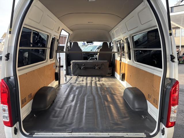 ハイエースバン ＤＸ　ＧＬパッケージ　ローダウン／ハイルーフ／エクストラップ１７ｉｎアルミホイール（20枚目）