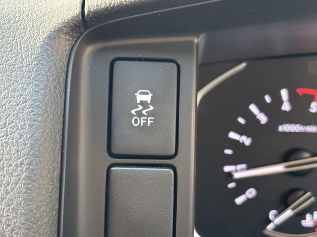 ハイエースバン ＤＸ　ＧＬパッケージ　ローダウン／ハイルーフ／エクストラップ１７ｉｎアルミホイール（43枚目）