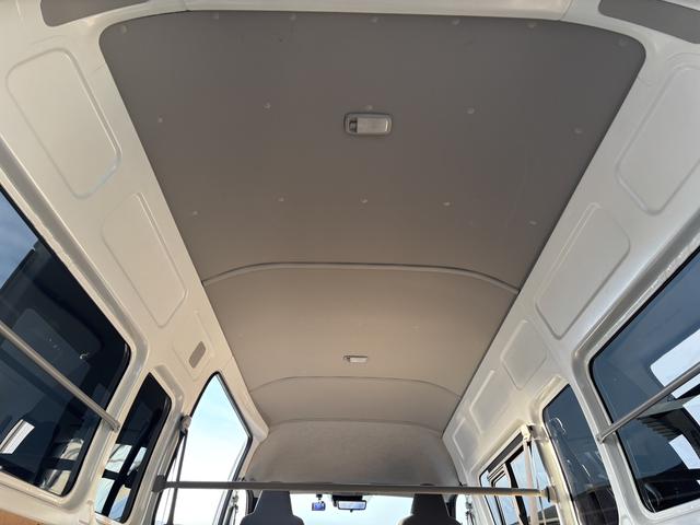 ハイエースバン ＤＸ　ＧＬパッケージ　ローダウン／ハイルーフ／エクストラップ１７ｉｎアルミホイール（50枚目）