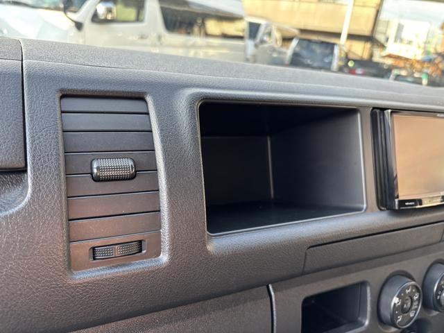 ハイエースバン ＤＸ　ＧＬパッケージ　ローダウン／ハイルーフ／エクストラップ１７ｉｎアルミホイール（58枚目）