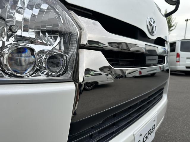 ハイエースバン スーパーＧＬ　ダークプライムＩＩ　寒冷地仕様／小窓付き両側パワースライドドア／ベッドキット／純正７インチナビ／セーフティセンス／リアフォグ／ＥＴＣ（29枚目）