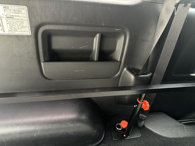 ハイエースバン スーパーＧＬ　ダークプライムＩＩ　寒冷地仕様／小窓付き両側パワースライドドア／ベッドキット／純正７インチナビ／セーフティセンス／リアフォグ／ＥＴＣ（53枚目）