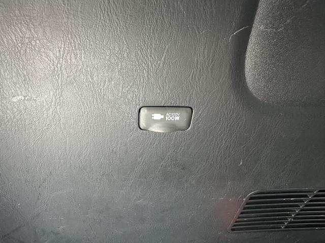 ハイエースバン スーパーＧＬ　ダークプライムＩＩ　寒冷地仕様／小窓付き両側パワースライドドア／ベッドキット／純正７インチナビ／セーフティセンス／リアフォグ／ＥＴＣ（55枚目）