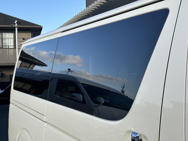 ハイエースバン スーパーＧＬ　ダークプライムＩＩ　未登録新車／アルパインＢＩＧＸシンプルモデルナビ／センターコンソール／ベッドキット／シートカバー／シフトノブ／両側パワースライドドア／デジタルインナーミラー／パノラミックビューモニター（32枚目）