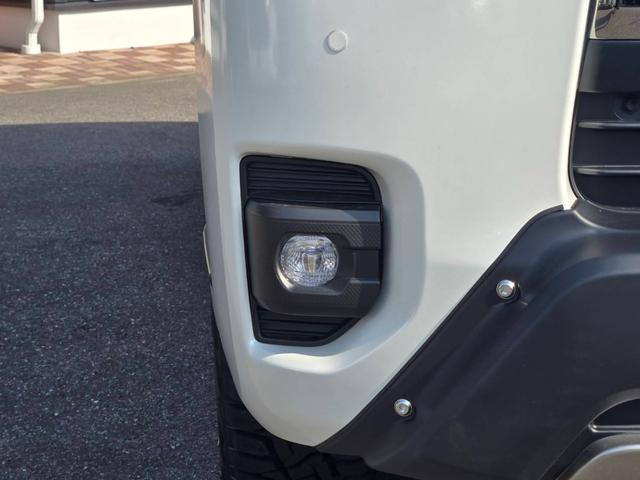 ハイエースバン スーパーＧＬ　ダークプライムＩＩ　未登録新車／４ＷＤ／ＢＩＧ－Ｘ／ＧＲ８Ｃコンソール／ベッド／ＴＲＤＦスポイラー／泥除け／ＲＴタイヤ／パワスラ（27枚目）