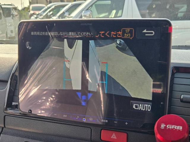 ハイエースバン スーパーＧＬ　ダークプライムＩＩ　未登録新車／４ＷＤ／ＢＩＧ－Ｘ／ＧＲ８Ｃコンソール／ベッド／ＴＲＤＦスポイラー／泥除け／ＲＴタイヤ／パワスラ（44枚目）