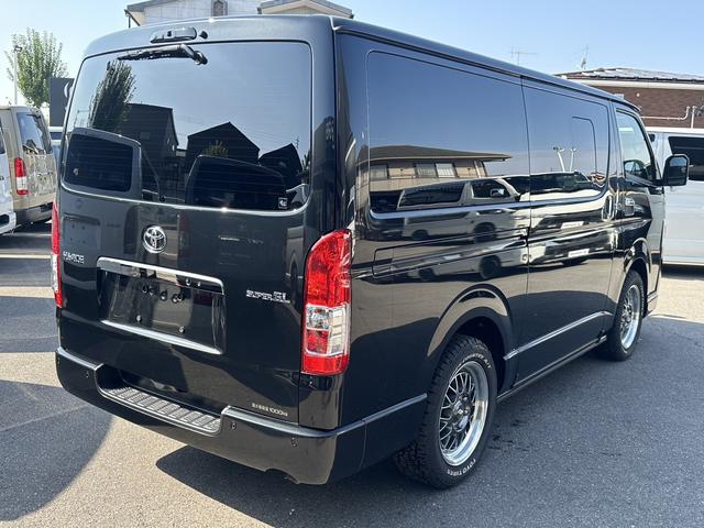 ハイエースバン スーパーＧＬ　ダークプライムＩＩ　寒冷地仕様／ワーク１７インチアルミホイール／アルパイン１１インチディスプレイオーディオ／パノラミックビューモニター／助手席エアバッグ／デジタルインナーミラー／ベッドキット／トヨタセーフティセンス（11枚目）