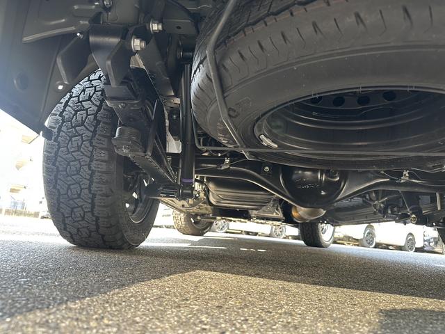 ハイエースバン スーパーＧＬ　ダークプライムＩＩ　寒冷地仕様／ワーク１７インチアルミホイール／アルパイン１１インチディスプレイオーディオ／パノラミックビューモニター／助手席エアバッグ／デジタルインナーミラー／ベッドキット／トヨタセーフティセンス（25枚目）