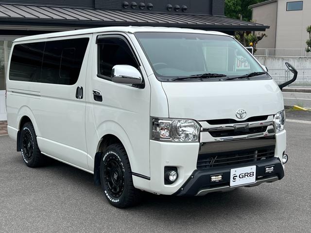 ハイエースバン スーパーＧＬ　ダークプライム　ＴＲＤＦスポイラー／ＴＲＤマッドフラップ／ＸＴＲＥＭＥ－Ｊ１６インチアルミホイール／レザー調シートカバー／（9枚目）