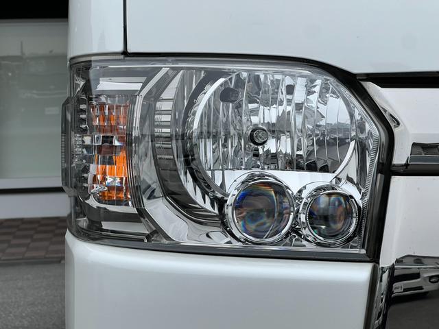 ハイエースバン スーパーＧＬ　ダークプライム　ＴＲＤＦスポイラー／ＴＲＤマッドフラップ／ＸＴＲＥＭＥ－Ｊ１６インチアルミホイール／レザー調シートカバー／（27枚目）