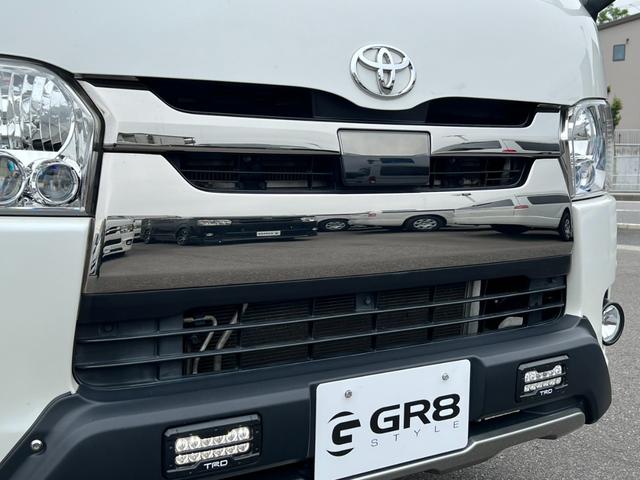 ハイエースバン スーパーＧＬ　ダークプライム　ＴＲＤＦスポイラー／ＴＲＤマッドフラップ／ＸＴＲＥＭＥ－Ｊ１６インチアルミホイール／レザー調シートカバー／（29枚目）