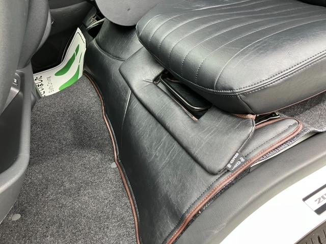 ハイエースバン スーパーGL ダークプライムII BIG-X/シートカバー/Cコンソール/16インチアルミホイール/エンジンルームカバー/パワスラ/パノラミック(4枚目)
