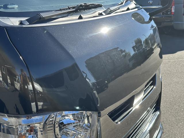 ハイエースバン スーパーＧＬ　リラクベース　タイプＩＩ　ローダウン／フロントスポイラー／リアルーフスポイラー／Ｄｙｎａｓｔｙ１７インチアルミホイール／純正７インチナビ／（3枚目）