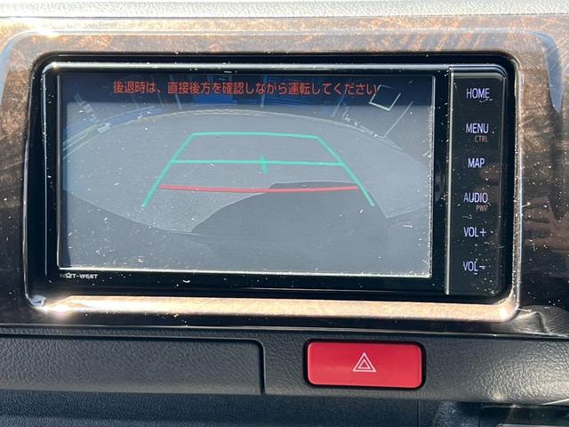 ハイエースバン スーパーＧＬ　リラクベース　タイプＩＩ　ローダウン／フロントスポイラー／リアルーフスポイラー／Ｄｙｎａｓｔｙ１７インチアルミホイール／純正７インチナビ／（16枚目）