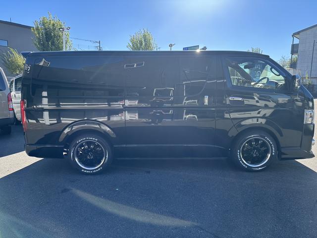 ハイエースバン スーパーＧＬ　リラクベース　タイプＩＩ　ローダウン／フロントスポイラー／リアルーフスポイラー／Ｄｙｎａｓｔｙ１７インチアルミホイール／純正７インチナビ／（23枚目）