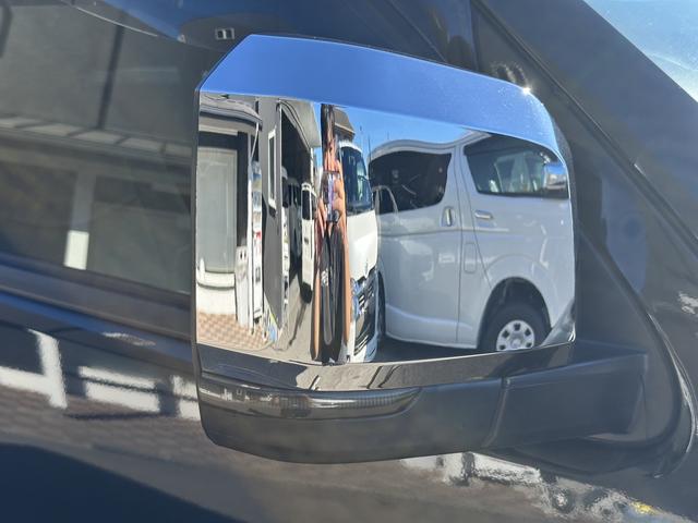 ハイエースバン スーパーＧＬ　リラクベース　タイプＩＩ　ローダウン／フロントスポイラー／リアルーフスポイラー／Ｄｙｎａｓｔｙ１７インチアルミホイール／純正７インチナビ／（33枚目）