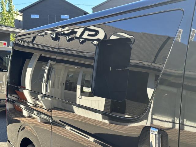 ハイエースバン スーパーＧＬ　リラクベース　タイプＩＩ　ローダウン／フロントスポイラー／リアルーフスポイラー／Ｄｙｎａｓｔｙ１７インチアルミホイール／純正７インチナビ／（35枚目）