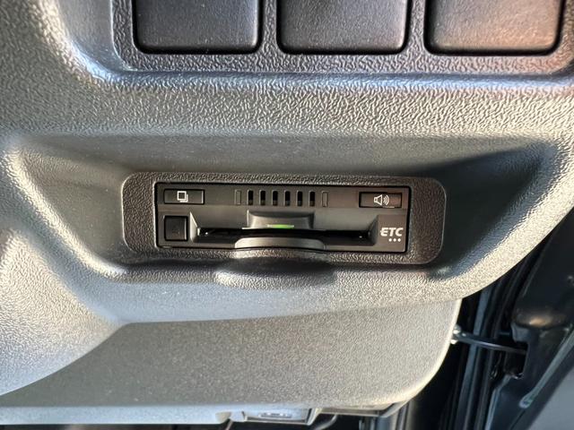 ハイエースバン スーパーＧＬ　リラクベース　タイプＩＩ　ローダウン／フロントスポイラー／リアルーフスポイラー／Ｄｙｎａｓｔｙ１７インチアルミホイール／純正７インチナビ／（43枚目）