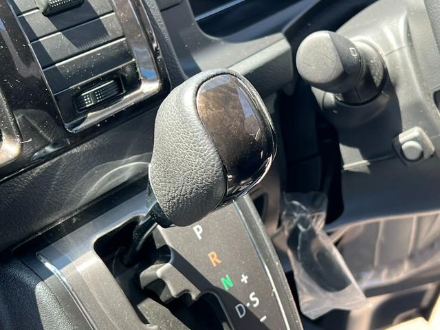 ハイエースバン スーパーＧＬ　リラクベース　タイプＩＩ　ローダウン／フロントスポイラー／リアルーフスポイラー／Ｄｙｎａｓｔｙ１７インチアルミホイール／純正７インチナビ／（48枚目）