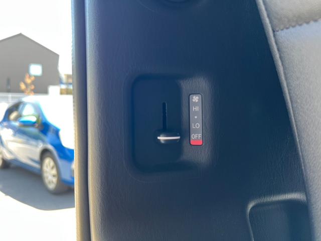 ハイエースバン スーパーＧＬ　リラクベース　タイプＩＩ　ローダウン／フロントスポイラー／リアルーフスポイラー／Ｄｙｎａｓｔｙ１７インチアルミホイール／純正７インチナビ／（53枚目）