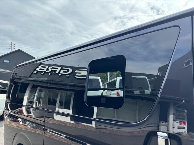 ハイエースバン スーパーＧＬ　リラクベース　タイプＩＩ　４ＷＤ／寒冷地仕様／ＸＴＲＥＭＥ－Ｊ１６インチアルミ／ＲＴタイヤ／ベッドキット／パノラミックビューモニター／（34枚目）