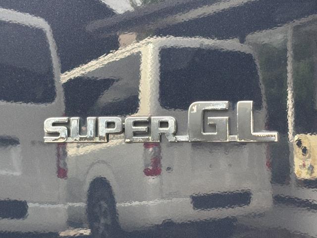 ハイエースバン スーパーＧＬ　リラクベース　タイプＩＩ　４ＷＤ／寒冷地仕様／ＸＴＲＥＭＥ－Ｊ１６インチアルミ／ＲＴタイヤ／ベッドキット／パノラミックビューモニター／（36枚目）