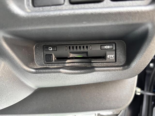 ハイエースバン スーパーＧＬ　リラクベース　タイプＩＩ　４ＷＤ／寒冷地仕様／ＸＴＲＥＭＥ－Ｊ１６インチアルミ／ＲＴタイヤ／ベッドキット／パノラミックビューモニター／（46枚目）