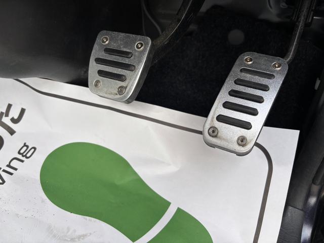 ハイエースバン スーパーＧＬ　リラクベース　タイプＩＩ　４ＷＤ／寒冷地仕様／ＸＴＲＥＭＥ－Ｊ１６インチアルミ／ＲＴタイヤ／ベッドキット／パノラミックビューモニター／（48枚目）