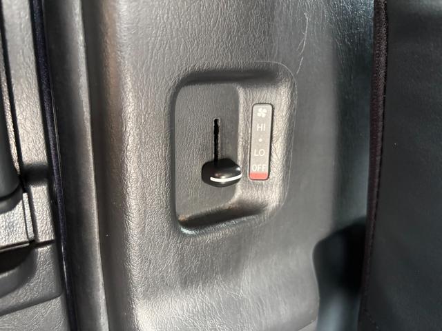 ハイエースバン スーパーＧＬ　リラクベース　タイプＩＩ　４ＷＤ／寒冷地仕様／ＸＴＲＥＭＥ－Ｊ１６インチアルミ／ＲＴタイヤ／ベッドキット／パノラミックビューモニター／（53枚目）