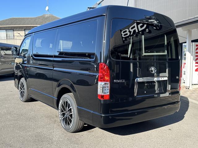 ハイエースワゴン ＧＬ　４列１０人乗り／ＢＩＧ－Ｘ／シートカバー／ベッド／１６インチＡＷ／パノラミックビュー／デジミラ／パワスラ（12枚目）