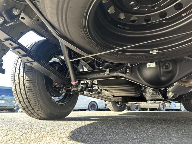 ハイエースワゴン ＧＬ　４列１０人乗り／ＢＩＧ－Ｘ／シートカバー／ベッド／１６インチＡＷ／パノラミックビュー／デジミラ／パワスラ（27枚目）